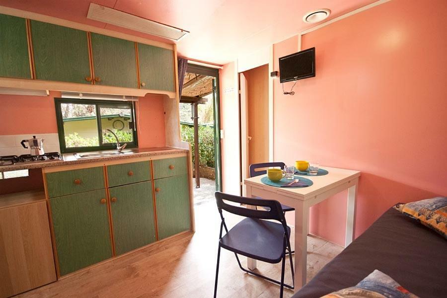 Acquaviva Village Camping Portoferraio Exteriör bild